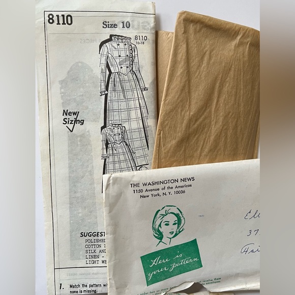 Vintage Mail Order pattern guide 8110 Robe Sewing Pattern Cut Size 10 Bust 32.5 - Picture 1 of 5